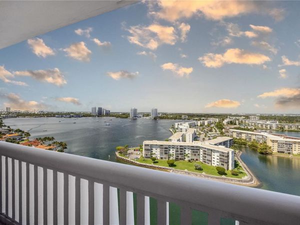 1000 W Island Blvd, Unit 1910, Aventura, FL 33160