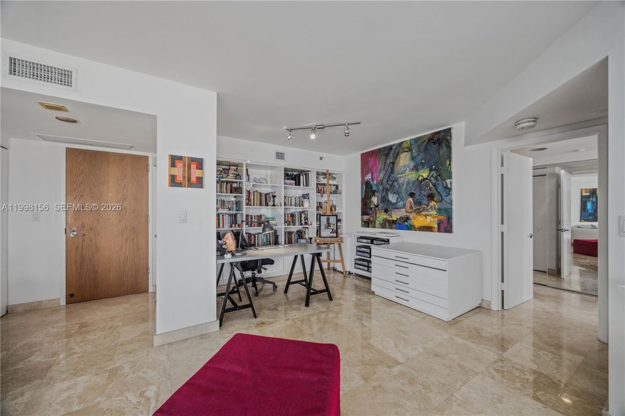 1000 W Island Blvd, Unit 1910, Aventura, FL 33160 Photo