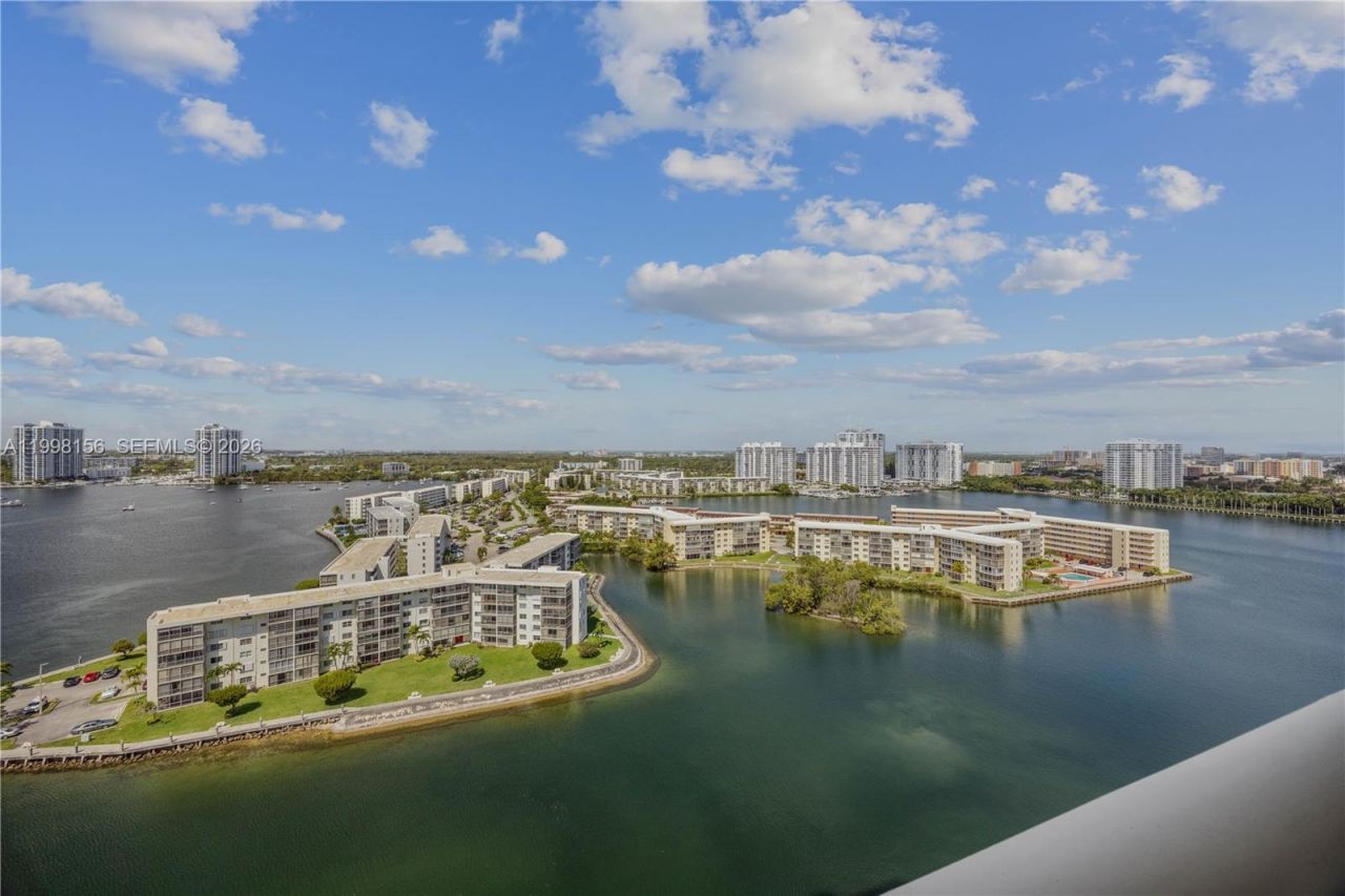 1000 W Island Blvd, Unit 1910, Aventura, FL 33160 Photo