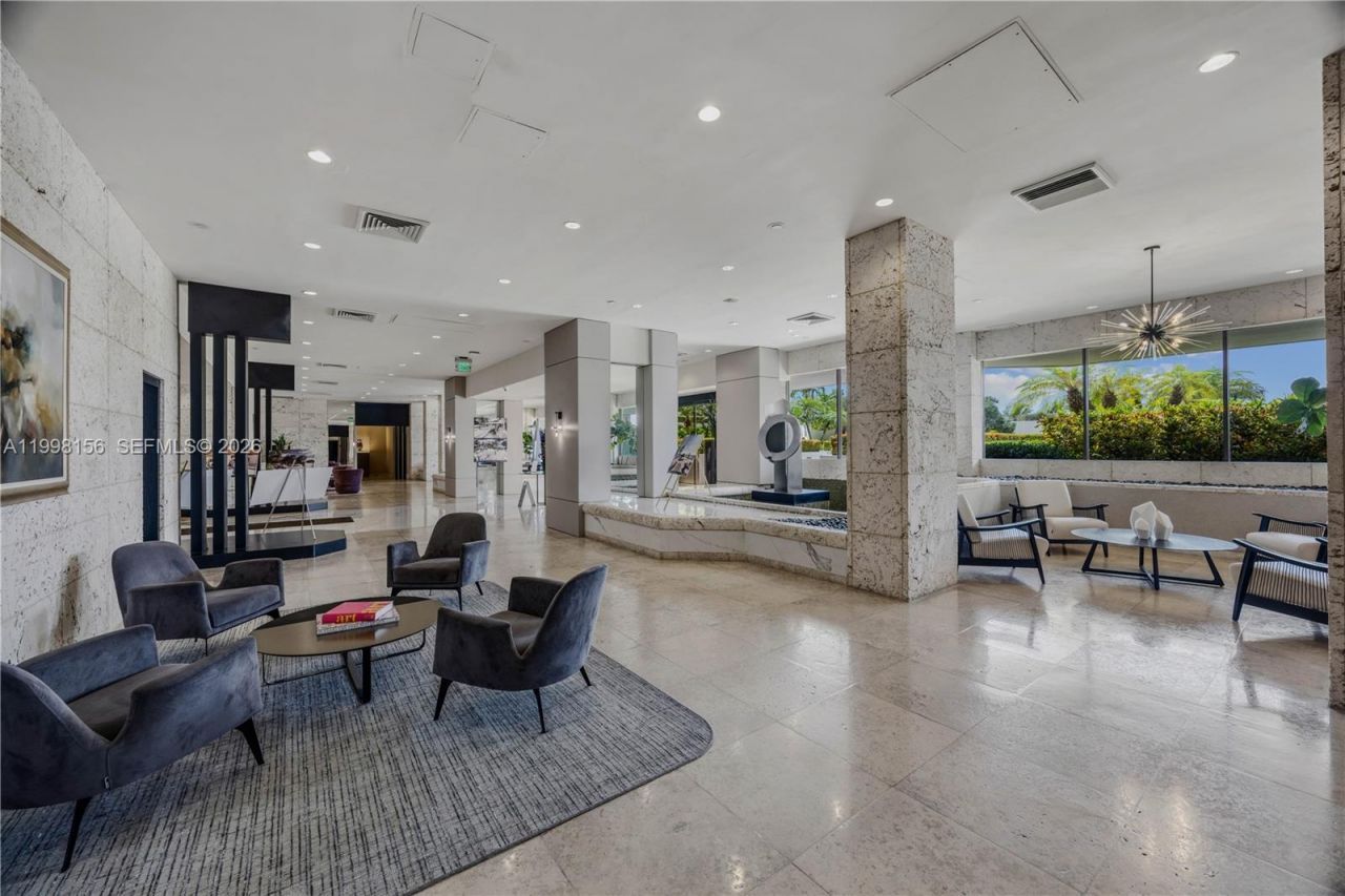 1000 W Island Blvd, Unit 1910, Aventura, FL 33160 Photo