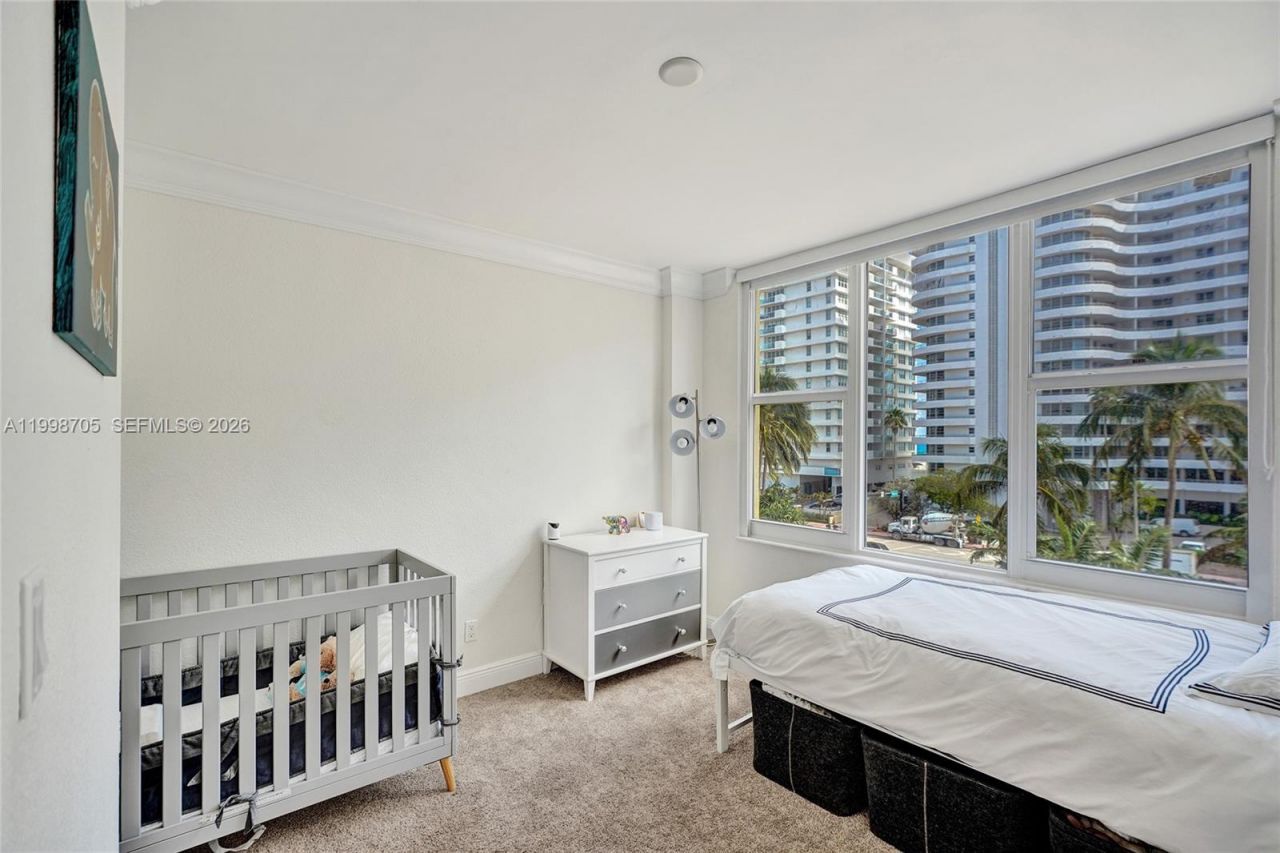 5600 Collins Ave, Unit 5C, Miami Beach, FL 33140 Photo