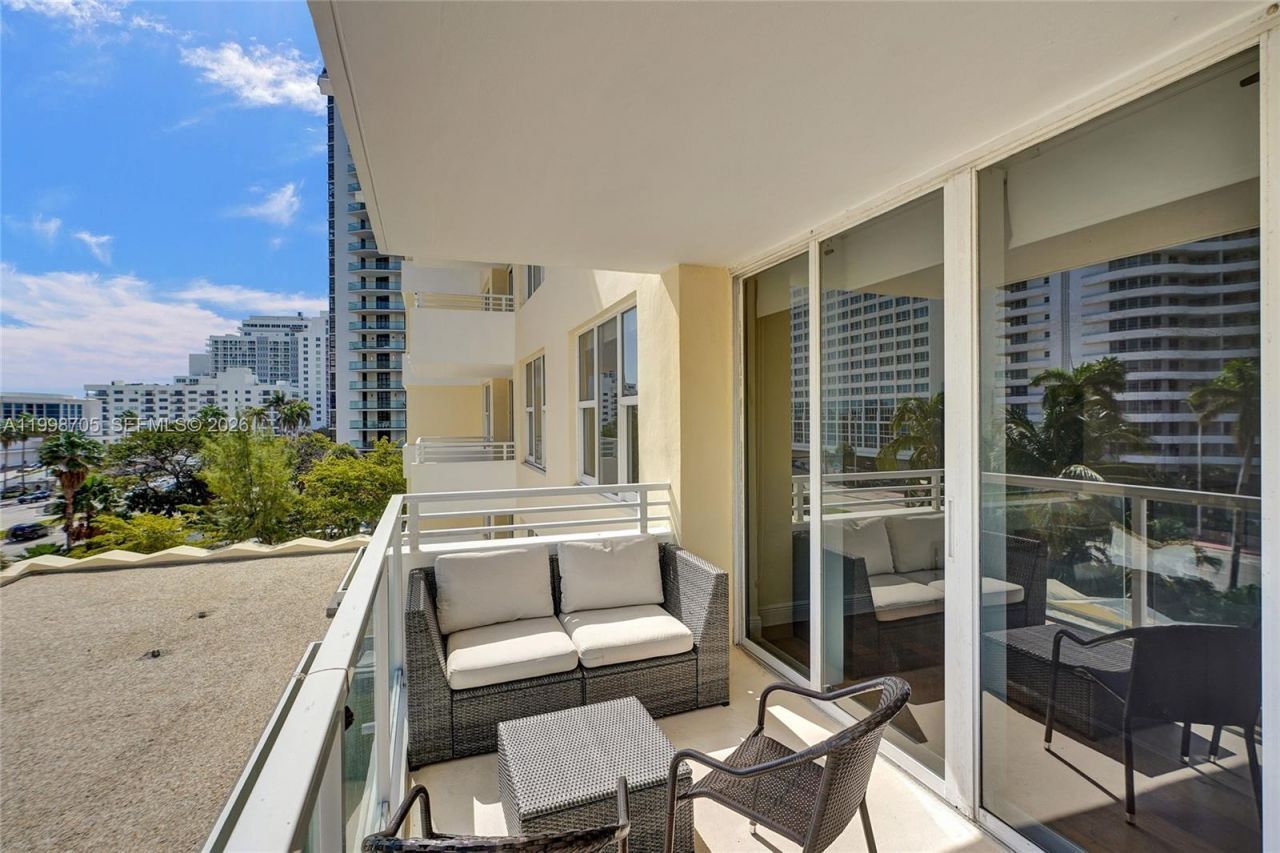 5600 Collins Ave, Unit 5C, Miami Beach, FL 33140 Photo