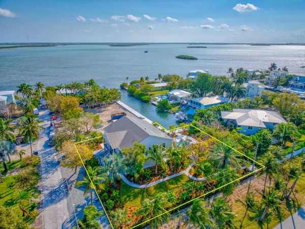 17210 Angelfish Lane, Sugarloaf, FL 33042