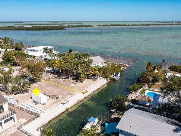 17220 Angelfish Lane, Sugarloaf, FL 33042