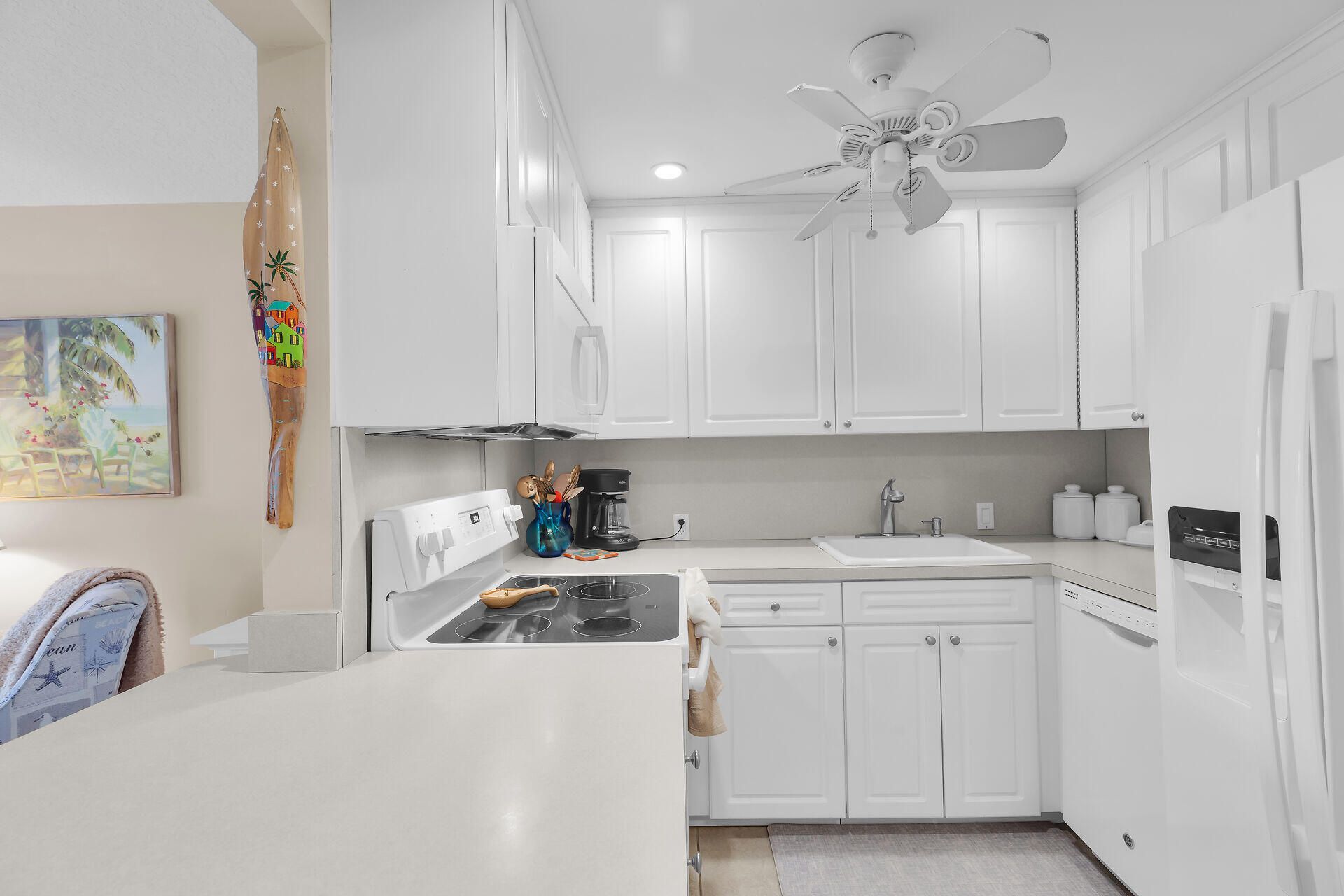 1101 W Ocean Drive, Unit 32, Key Colony, FL 33051 Photo
