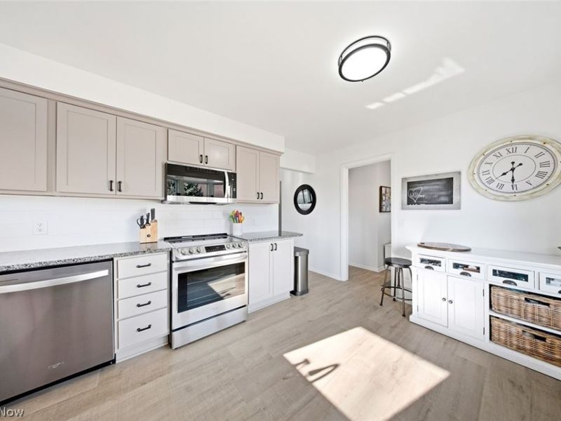 23904 Lake Road, Bay Village, OH 44140 Photo 14