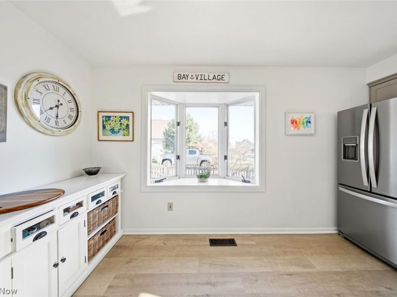 23904 Lake Road, Bay Village, OH 44140 Photo 15