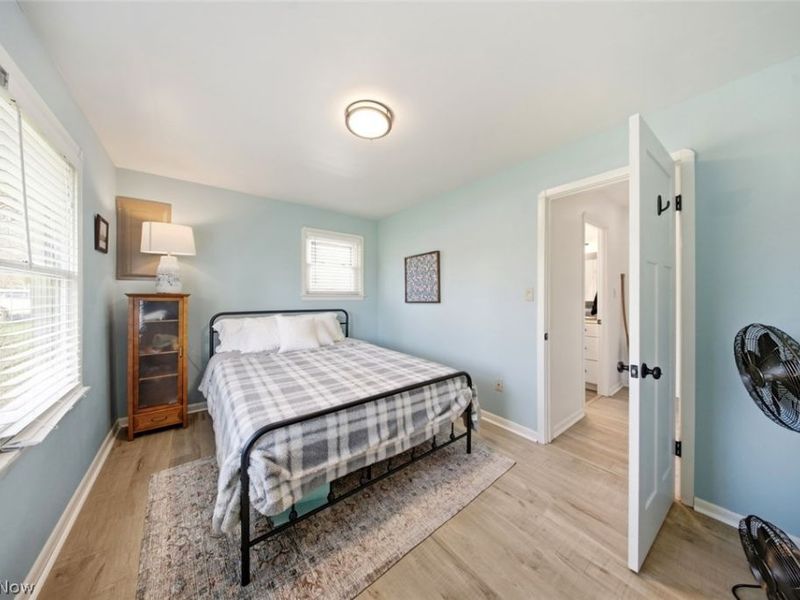 23904 Lake Road, Bay Village, OH 44140 Photo 33