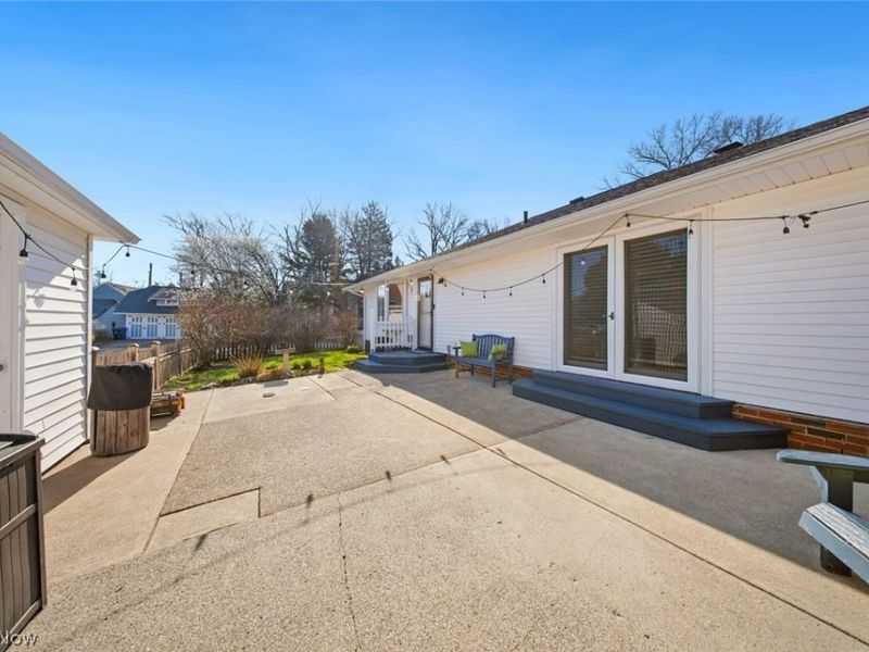 23904 Lake Road, Bay Village, OH 44140 Photo 40