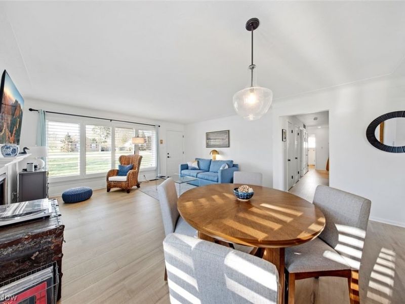 23904 Lake Road, Bay Village, OH 44140 Photo 9