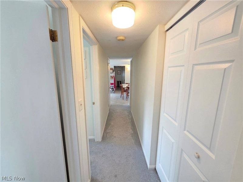 6995 Carriage Hill Drive, Brecksville, OH 44141 Photo 18