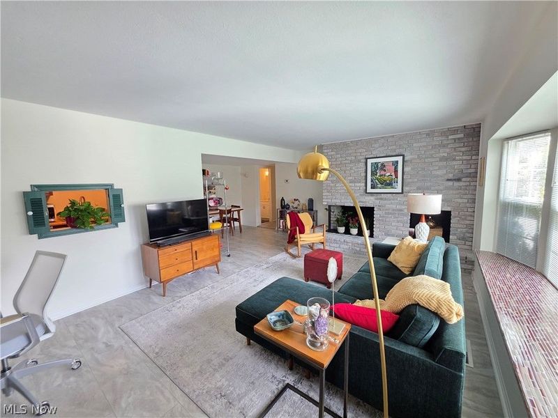 6995 Carriage Hill Drive, Brecksville, OH 44141 Photo 3