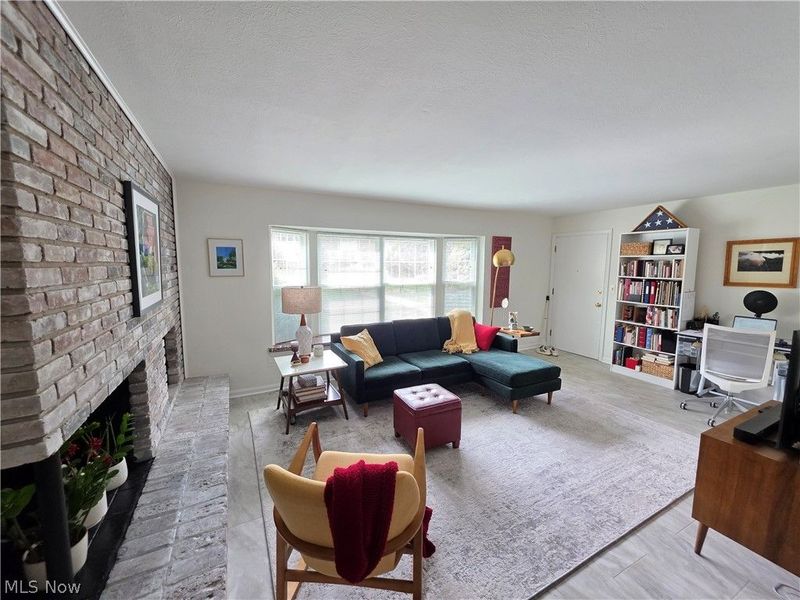 6995 Carriage Hill Drive, Brecksville, OH 44141 Photo 4