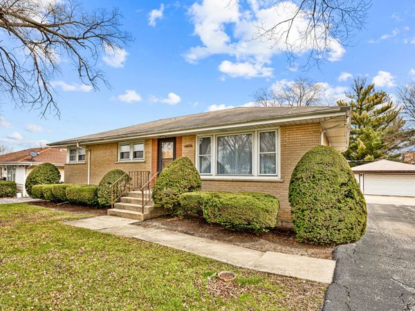 2701 Lee Street, Melrose Park, IL 60164