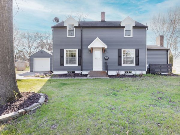 1606 Coffelt Avenue, Davenport, IA 52803