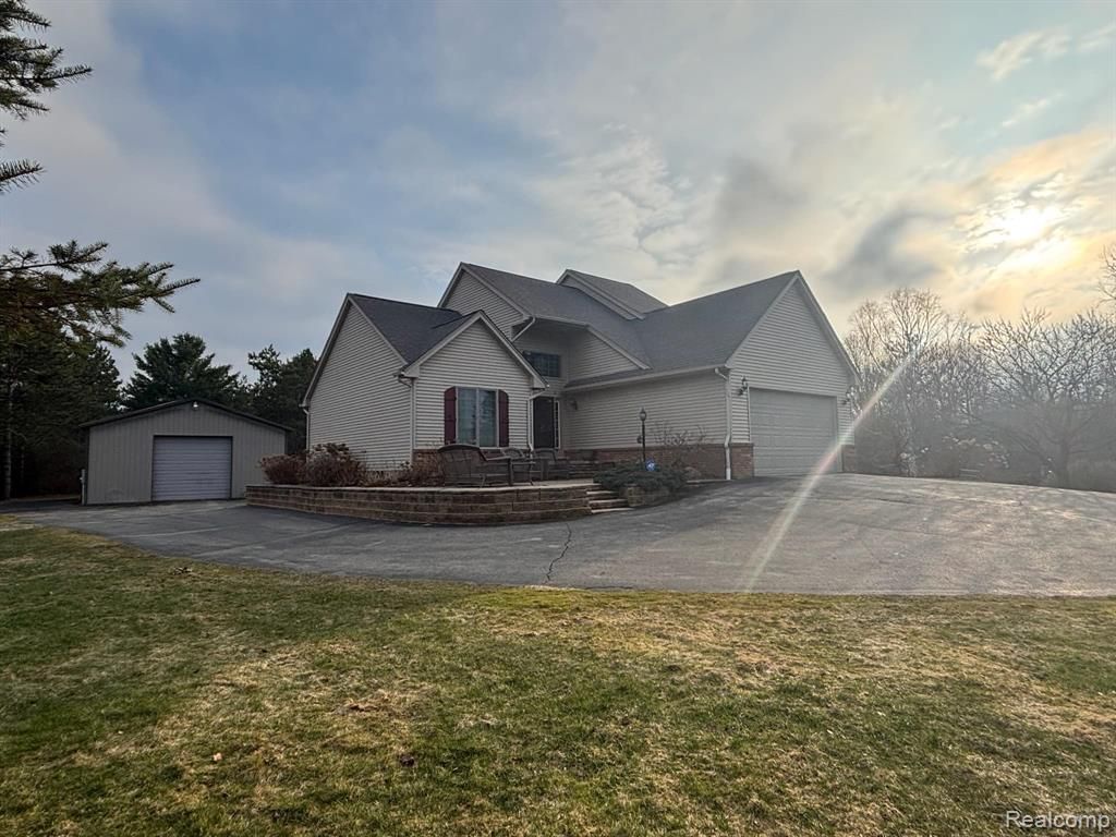 7211 Hewitt Road, Grant Township, MI 48032 Main Photo