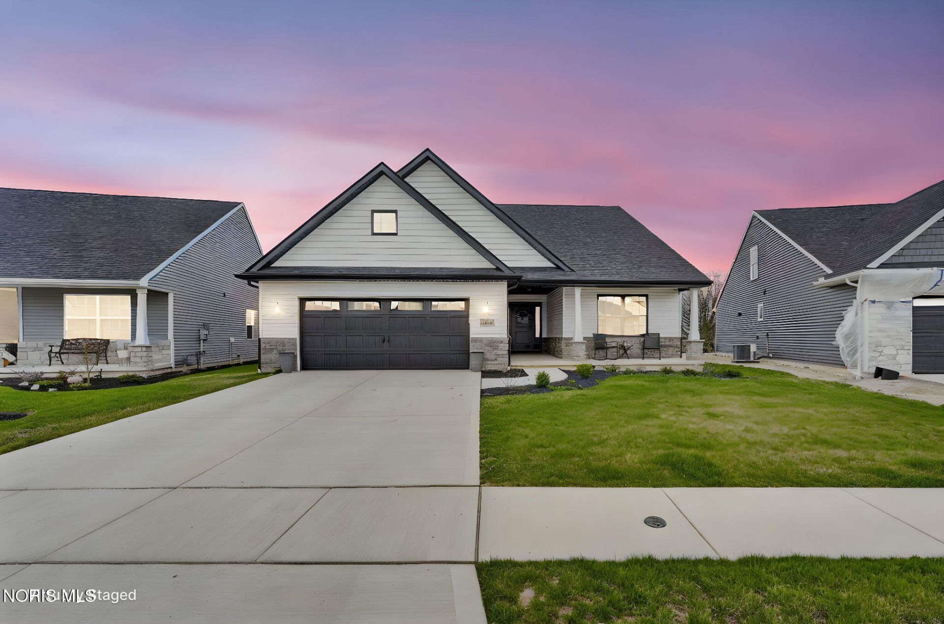 3464 Moonlit Pass, Monclova, OH 43542 Main Photo