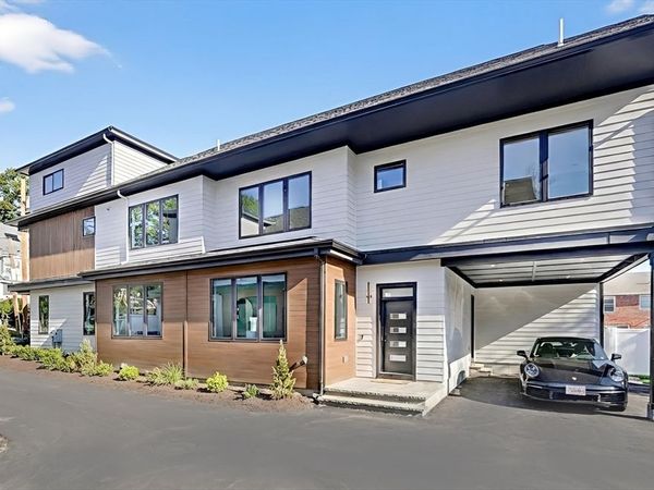 10 Pennsylvania Ave, Unit 1, Newton, MA 02461