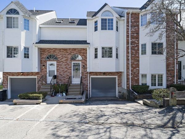 117 Tall Oaks Dr, Unit I, Weymouth, MA 02190