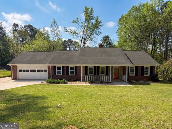 1622 Spaniel Court SW, Conyers, GA 30094