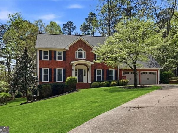 104 Crabapple Springs Drive, Woodstock, GA 30188