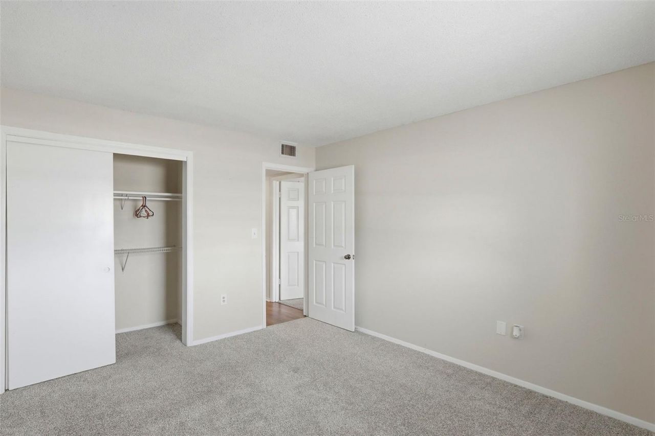 350 79th Avenue N, Unit 122, Saint Petersburg, FL 33702 Photo