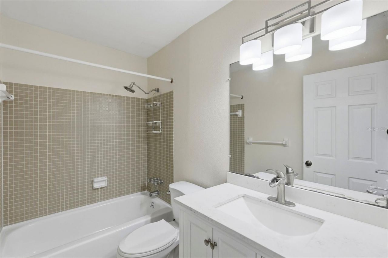 350 79th Avenue N, Unit 122, Saint Petersburg, FL 33702 Photo