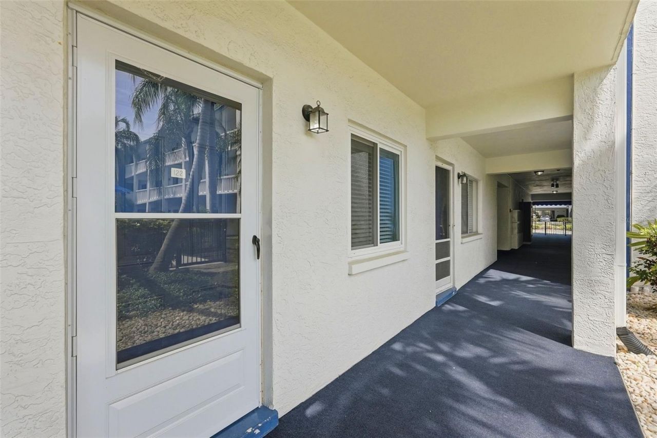350 79th Avenue N, Unit 122, Saint Petersburg, FL 33702 Photo