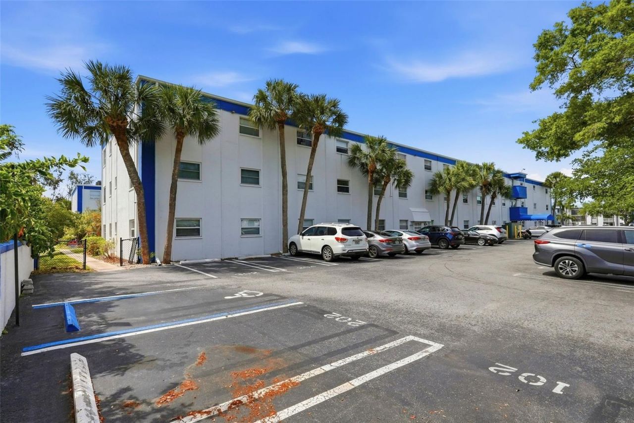 350 79th Avenue N, Unit 122, Saint Petersburg, FL 33702 Photo