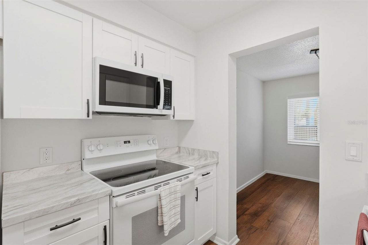 350 79th Avenue N, Unit 122, Saint Petersburg, FL 33702 Photo