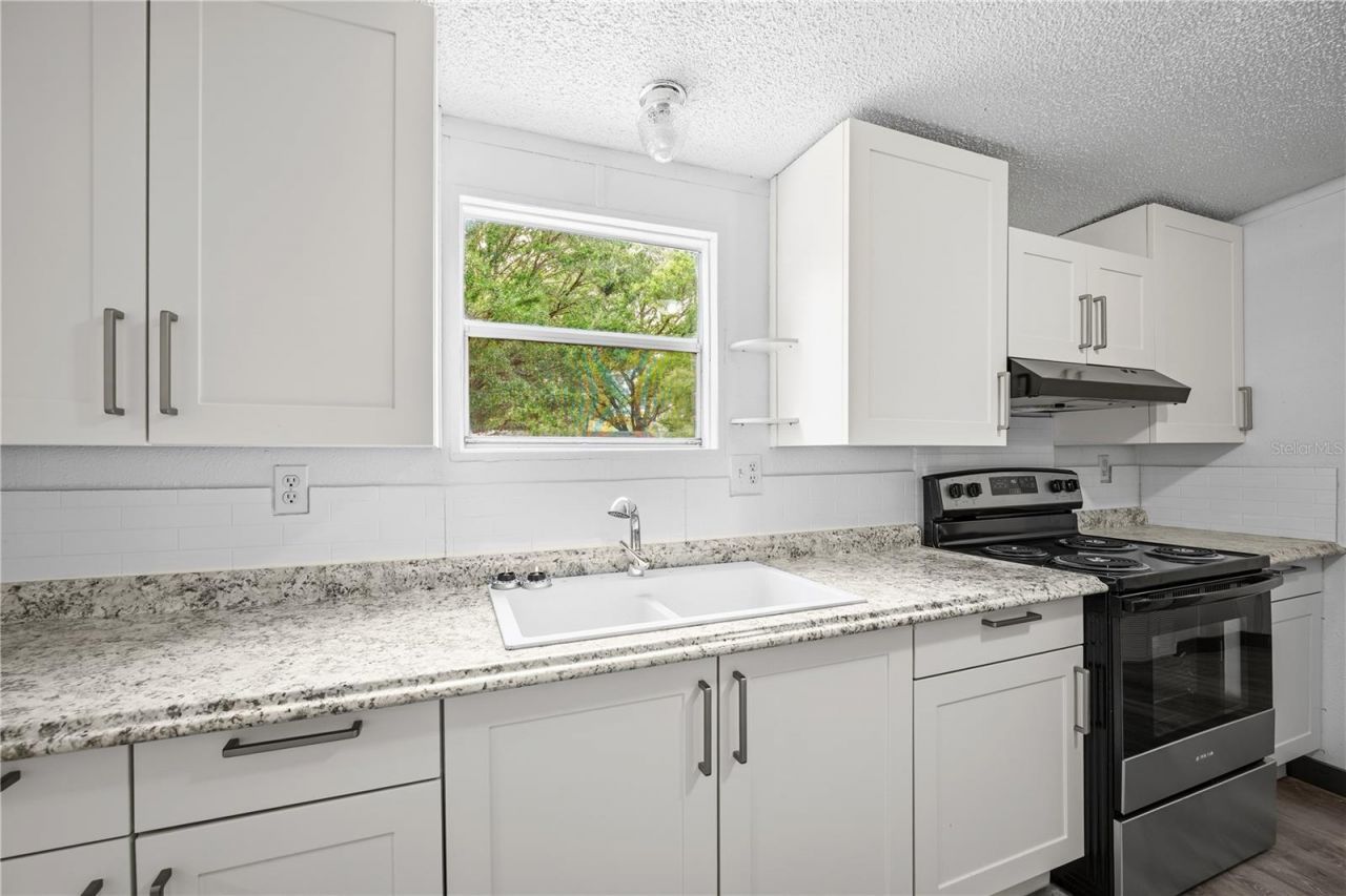 4318 Deerfield Circle W, Macclenny, FL 32063 Photo