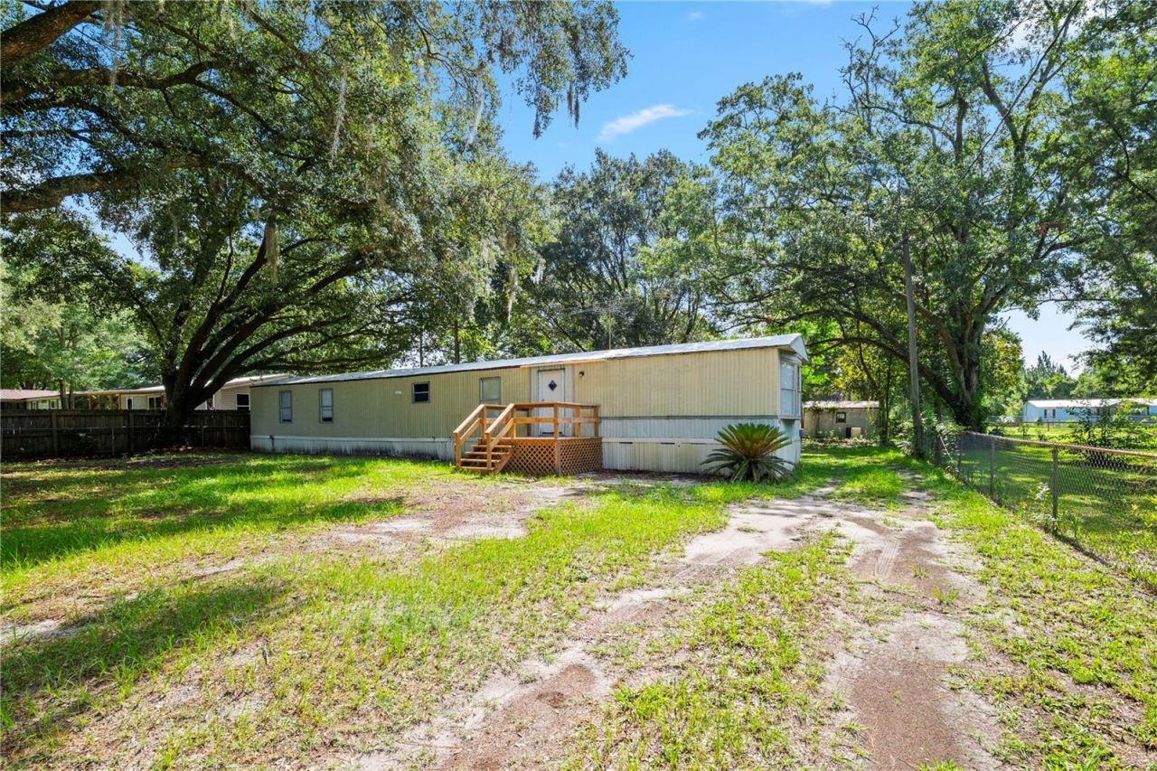 4318 Deerfield Circle W, Macclenny, FL 32063 Photo