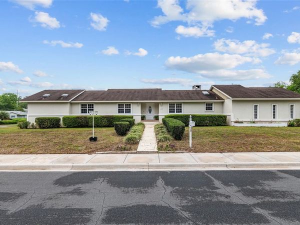 1135 SE 12TH AVENUE , GAINESVILLE, FL 32641