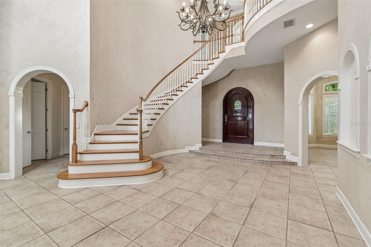 702 Berrocales De Avila, Tampa, FL 33613 Photo