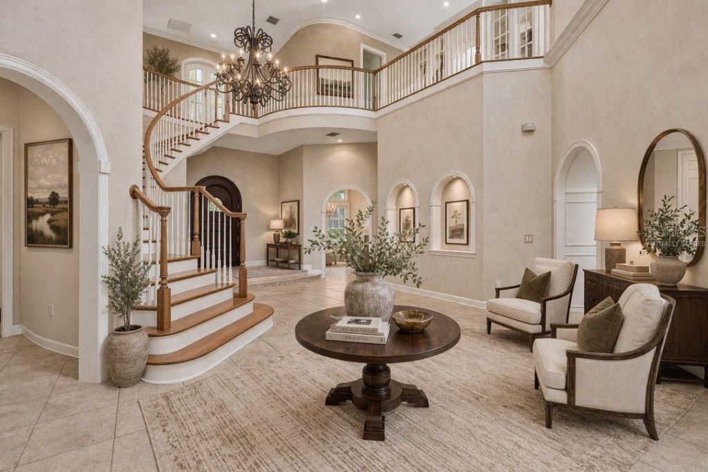 702 Berrocales De Avila, Tampa, FL 33613 Photo