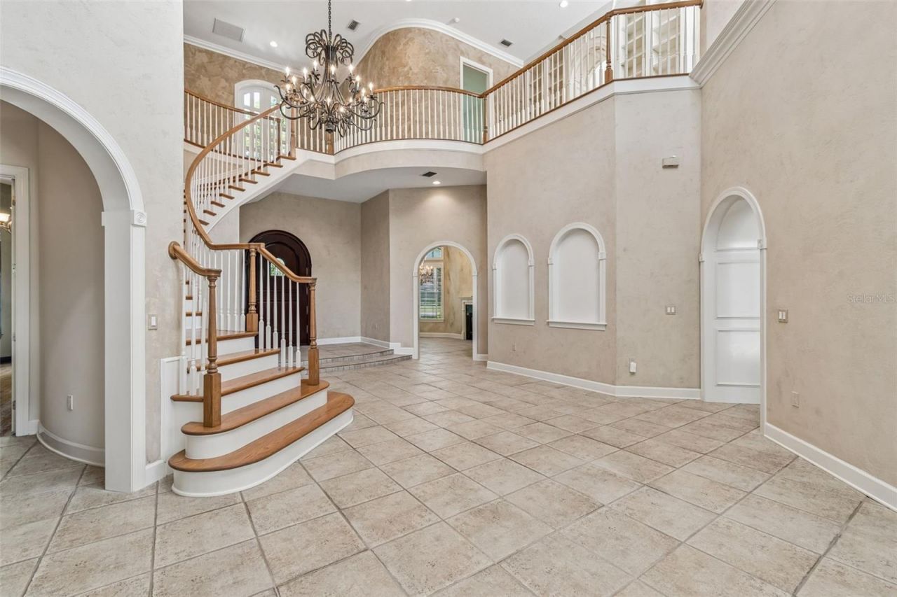 702 Berrocales De Avila, Tampa, FL 33613 Photo