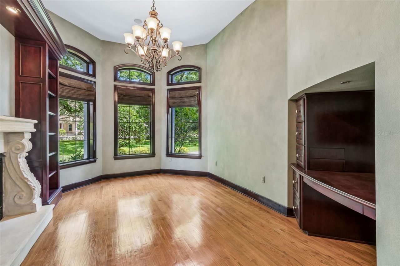 702 Berrocales De Avila, Tampa, FL 33613 Photo