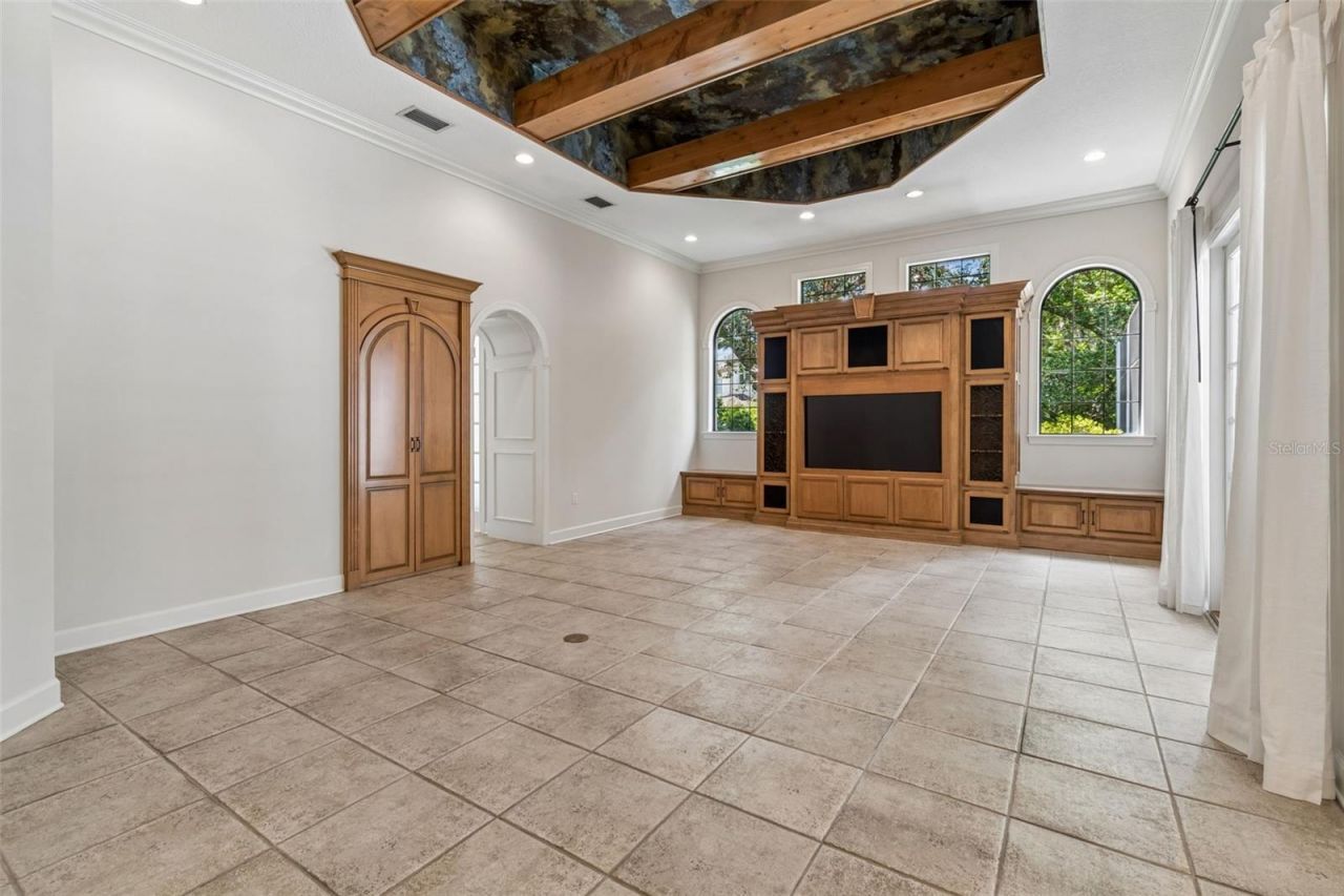 702 Berrocales De Avila, Tampa, FL 33613 Photo