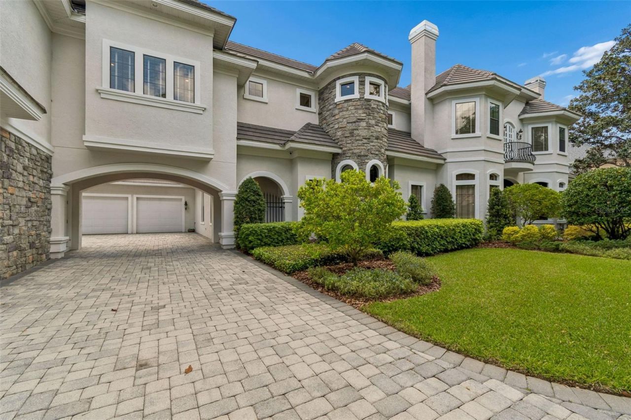 702 Berrocales De Avila, Tampa, FL 33613 Photo