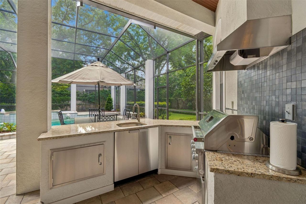 702 Berrocales De Avila, Tampa, FL 33613 Photo