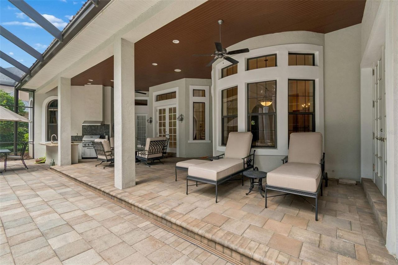 702 Berrocales De Avila, Tampa, FL 33613 Photo