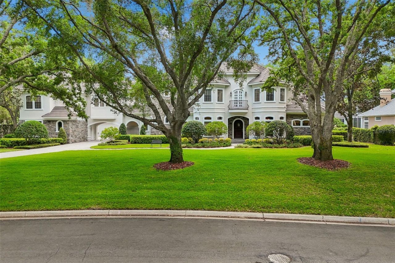 702 Berrocales De Avila, Tampa, FL 33613 Photo