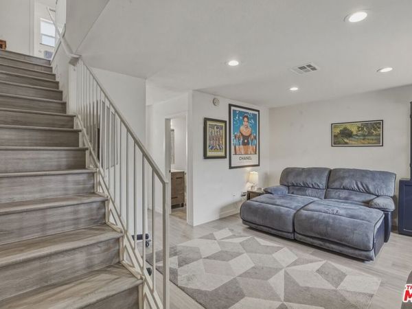 907 N Inglewood Avenue, Unit 1, Inglewood, CA 90302