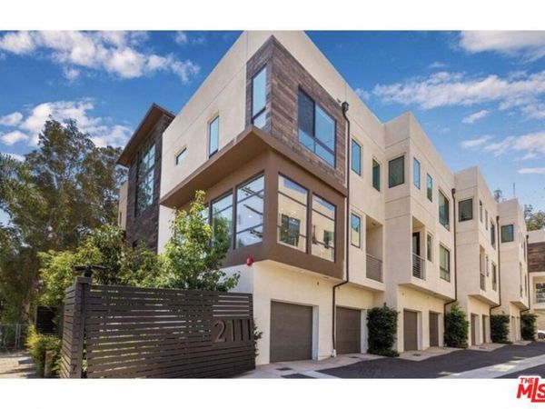 2111 N Cahuenga Boulevard, Unit 1, Los Angeles, CA 90068