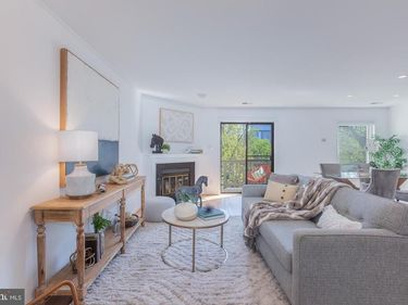 2103 N ROLFE STREET , Unit B, ARLINGTON, VA 22209