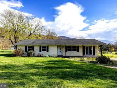4881 IDA ROAD , LURAY, VA 22835