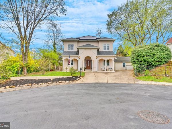 4 BURGUNDY COURT, ROCKVILLE, MD 20850