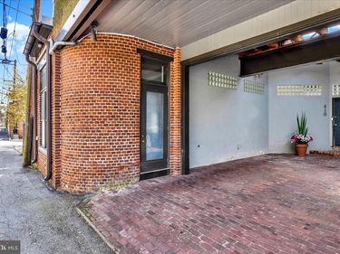 410 W MARION STREET, LANCASTER, PA 17603