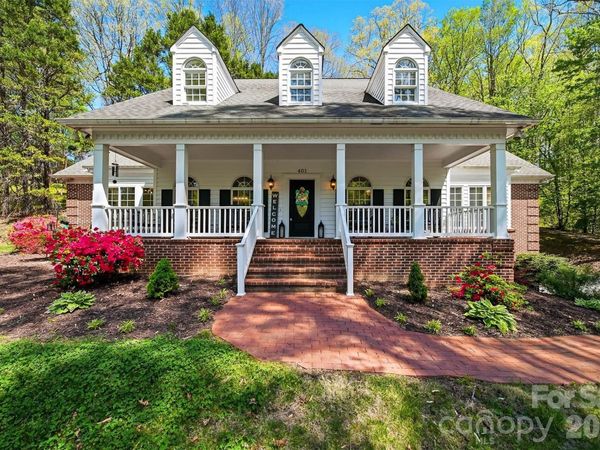401 Stonecroft Drive, Lenoir, NC 28645