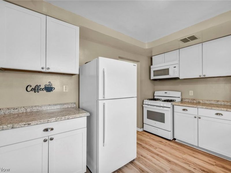 5238 Longton Road, Lyndhurst, OH 44124 Photo 17